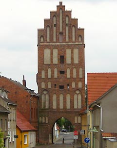 Stadtseite des Brandenburger Tores in Altentreptow