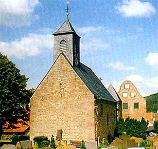 Romanische Kirche St. Jacob im Ortsteil Hningen