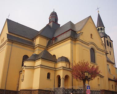 Katholische Kirche St. Peter und Paul in Bad Hnningen