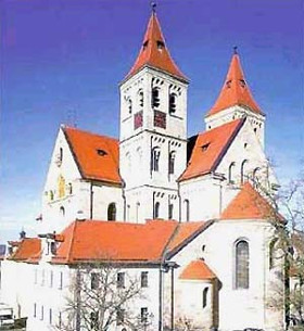 Stiftskirche des Klosters und heutige Basilika St. Vitus in Ellwangen