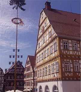 Altes Rathaus am Marktplatz in Leonberg