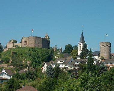 Burg Lindenfels, katholische Kirche, evangelische Kirche und Brgerturm
