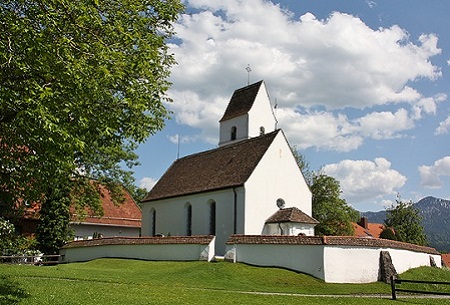 St. Anna Kirche im Ortsteil Hechendorf