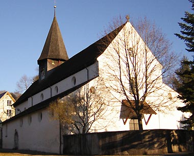 Kirche im Ortsteil Schienen