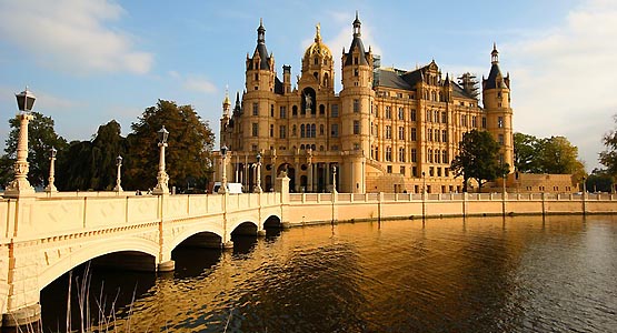 Schweriner Schloss - Sitz des Landtages des Bundeslandes Mecklenburg-Vorpommern