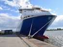 Fhrschiff im Rostocker Hafen