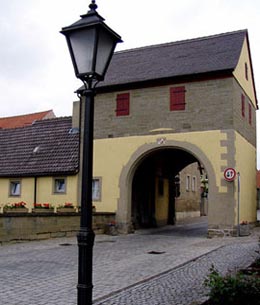 Stra�entor von Abtswind Stra�entor von Abtswind