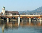 Staatsgrenze Schweiz - Deutschland auf der Holzbrücke über den Rhein