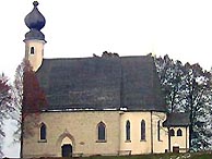 Kirche St. Vitus und Anna in Surberg im Ortsteil Ettendorf