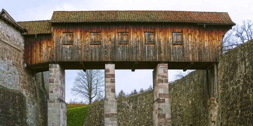 Groe Wallbrcke auf der Festung Rosenberg in Kronach