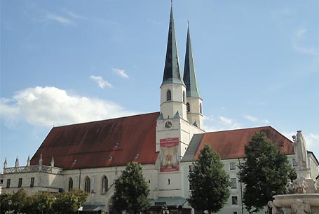 Stiftspfarrkirche St. Philipp und Jakob