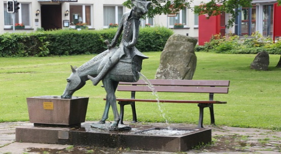 Mnchhausen-Brunnen am Mnchhausenmuseum