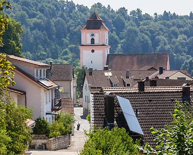 Breitenbrunn mit Pfarrkirche Mari Himmelfahrt