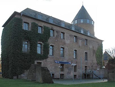 Burg Brggen von Nordosten