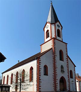 Katholische Pfarrkirche St. Michael im Ortsteil Wstensachsen