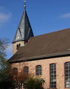 Evangelische Laurentiuskirche im Ortsteil Niedermittlau