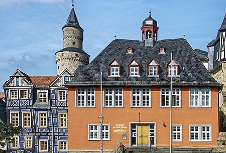 Rathaus und Hexenturm in Idstein