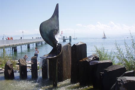 Brunnen und Anleger in Immenstaad