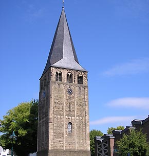 Kirche St. Martinus im Stadtteil Richrath