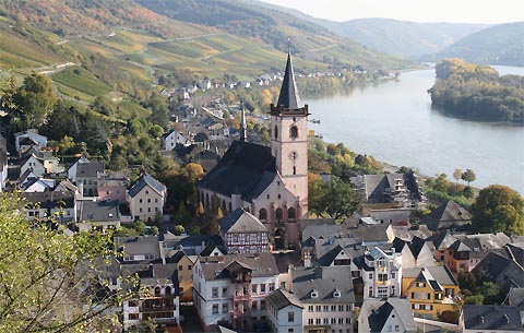 Lorch am Rhein mit St. Martinskirche