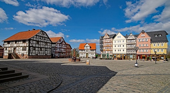 Marktplatz im Freilichtmuseum Hessenpark bei Neu-Anspach
