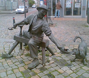 Schusterfigur auf dem Marktplatz