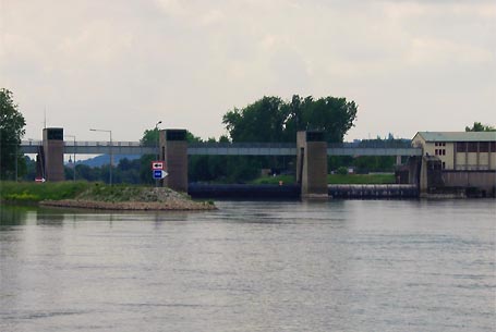 Mainschleuse bei Randersacker