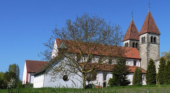 Kirche St. Peter und Paul im Ortsteil Niederzell