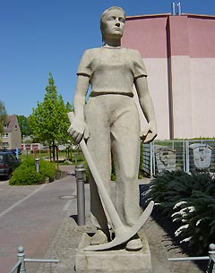 Skulptur Trmmerfrau in Strasburg