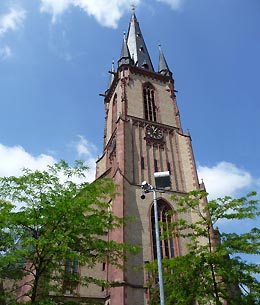 Katholische Apostelkirche in Viernheim