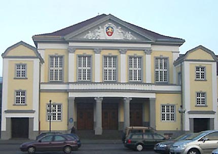 Haupteingang der Festhalle in Viersen