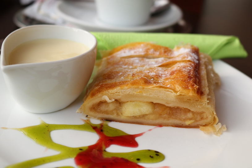 Apfelstrudel