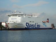 Passagierschiff in Kiel