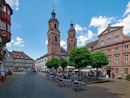 Marktplatz und Stadtpfarrkirche St. Jakobus
