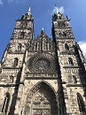 Westfassade der evangelischen St.-Lorenz-Kirche