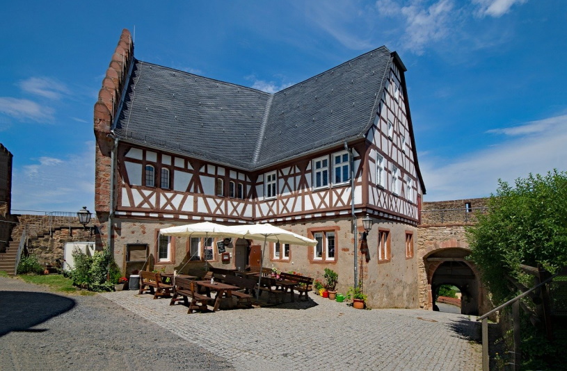 Gasthaus auf der Veste Otzberg