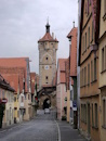 Der nrdliche Teil der Stadtbefestigung wurde Ende des 14. Jahrhunderts durch das Klingentor gesichert. Das Tor verstrkte man um 1500 durch eine Bastei. Der Turm des Klingentores diente einst als Wasserturm.