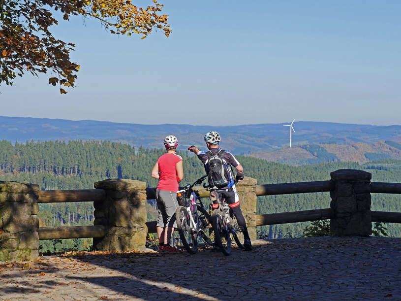 Aussichtspunkt auf der Hohe Bracht