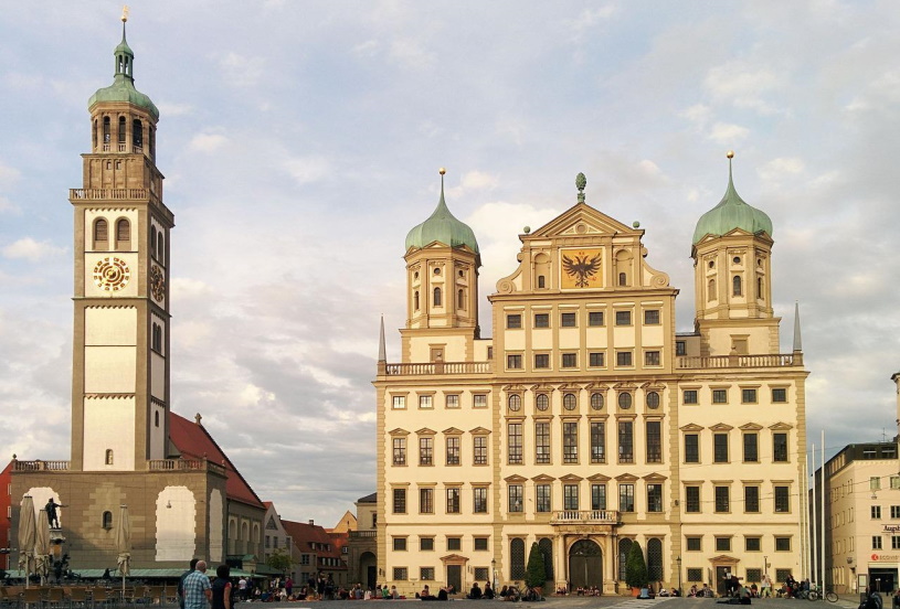 Perlachturm und Rathaus in Augsburg