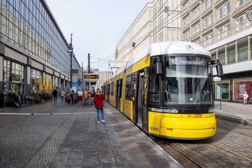 Straenbahn Berlin Alexanderplatz