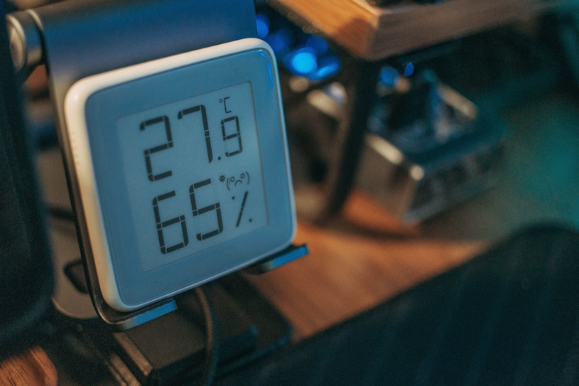 Hygrometer - Anzeige von Temperatur und Luftfeuchtigkeit Hygrometer - Anzeige von Temperatur und Luftfeuchtigkeit