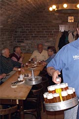 Ober mit Kölsch Ober mit Kölsch