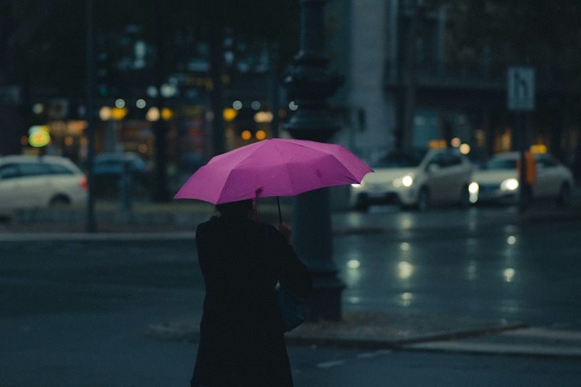 Bei Regen in der Stadt