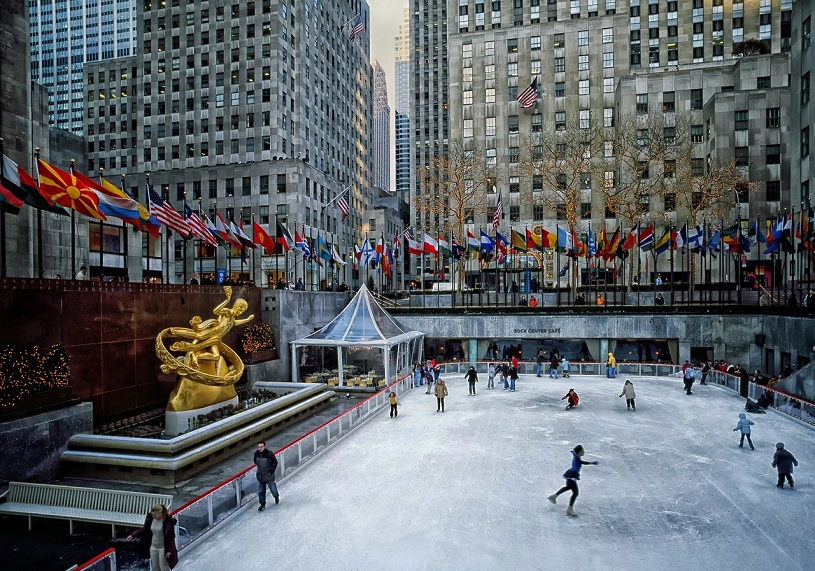 Schlittschuhlufer im Rockefeller Centre in New York