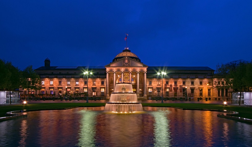 Kurhaus Wiesbaden bei Nacht