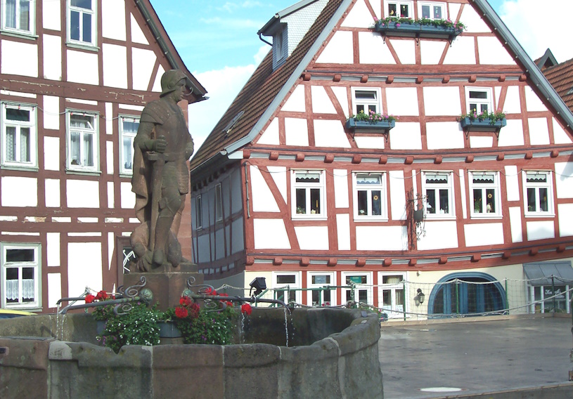Marktplatz in Schlitz mit Marktbrunnen
