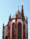 Marienkapelle - Bedeutende Schne Madonna (1420) und Silbermadonna des 17. Jahrhunderts. Grabmler frnkischer Ritter und Wrzburger Brger, darunter Grabmal des Konrad von Schaumberg (1499) von Riemenschneider; beim Marktportal Grabsttte des Barockarchitekten Balthasar Neumann.